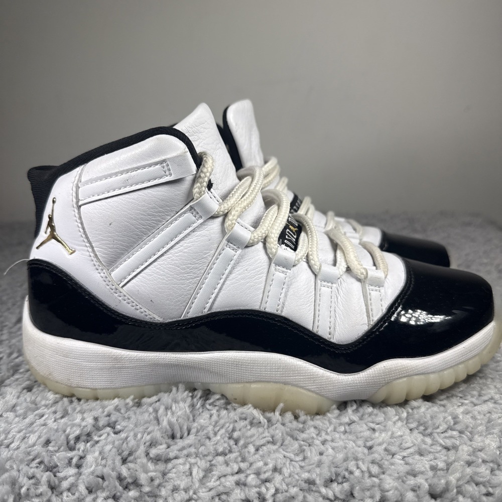 Nike Air Jordan 11 Retro GS Gratitude 378038-170 Size 7Y Pre-Owned